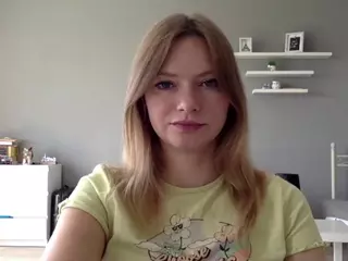 MillieDesire's Live Sex Cam Show