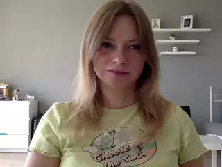 MillieDesire's Live Sex Cam Show