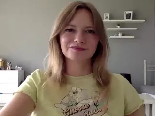 MillieDesire's Live Sex Cam Show