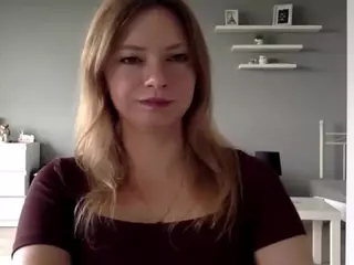 MillieDesire's Live Sex Cam Show