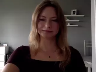 MillieDesire's Live Sex Cam Show