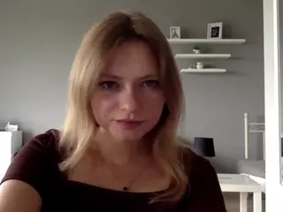 MillieDesire's Live Sex Cam Show