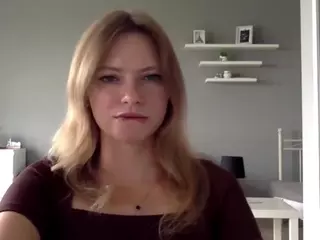 MillieDesire's Live Sex Cam Show