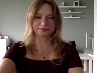 MillieDesire's Live Sex Cam Show