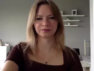 MillieDesire's Live Sex Cam Show