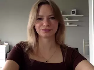 MillieDesire's Live Sex Cam Show