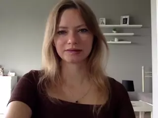 MillieDesire's Live Sex Cam Show