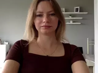 MillieDesire's Live Sex Cam Show