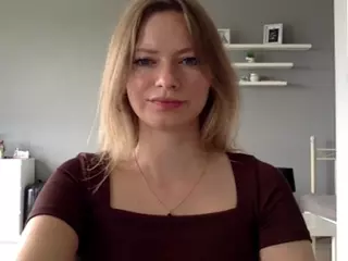 MillieDesire's Live Sex Cam Show