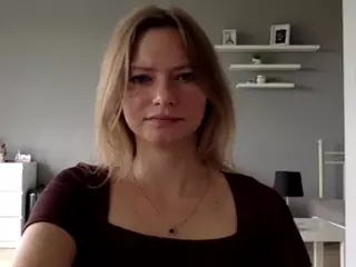 MillieDesire's Live Sex Cam Show