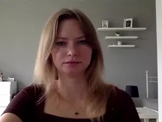 MillieDesire's Live Sex Cam Show