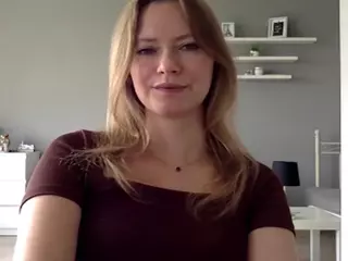 MillieDesire's Live Sex Cam Show