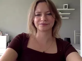 MillieDesire's Live Sex Cam Show