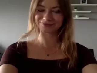 MillieDesire's Live Sex Cam Show
