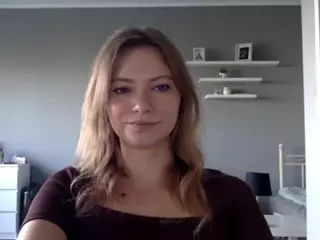 MillieDesire's Live Sex Cam Show