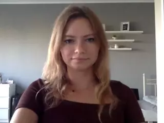 MillieDesire's Live Sex Cam Show