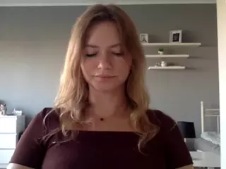 MillieDesire's Live Sex Cam Show