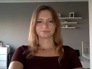 MillieDesire's Live Sex Cam Show