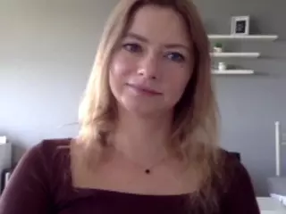 MillieDesire's Live Sex Cam Show