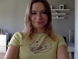 MillieDesire's Live Sex Cam Show