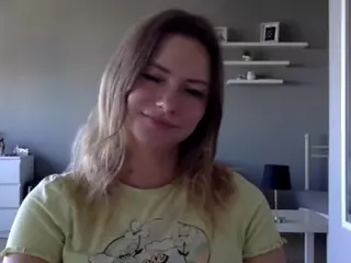 MillieDesire's Live Sex Cam Show