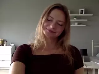 MillieDesire's Live Sex Cam Show