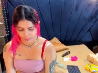 NIKI-SANTANA's Live Sex Cam Show