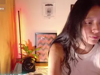 SaraSavaage's Live Sex Cam Show