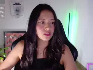 SaraSavaage's Live Sex Cam Show
