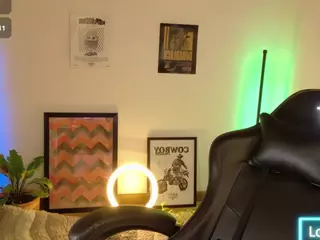 SaraSavaage's Live Sex Cam Show