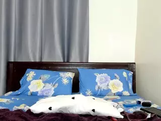 Sweet-Tina's Live Sex Cam Show