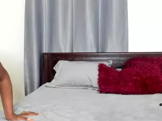 Sweet-Tina's Live Sex Cam Show
