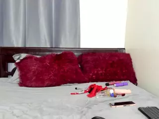 Sweet-Tina's Live Sex Cam Show