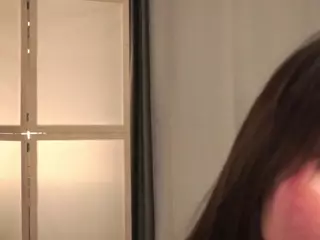 Scarlett's Live Sex Cam Show