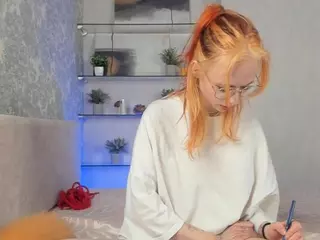 Mia's Live Sex Cam Show