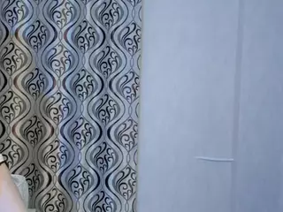 Mia's Live Sex Cam Show