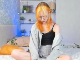 Mia's Live Sex Cam Show