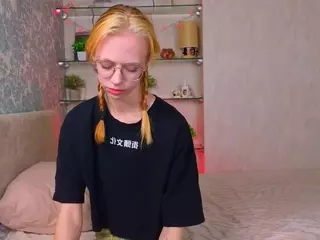 Mia's Live Sex Cam Show