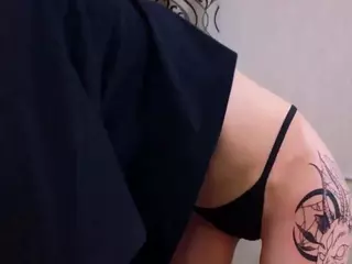 Mia's Live Sex Cam Show
