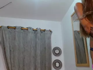 Dannacamilasaenz's Live Sex Cam Show