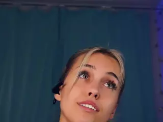 ItsHelen's Live Sex Cam Show