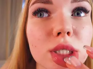 Kate and Eva's Live Sex Cam Show