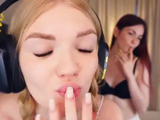 Kate and Eva's Live Sex Cam Show