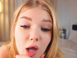 Kate and Eva's Live Sex Cam Show