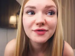 Kate and Eva's Live Sex Cam Show