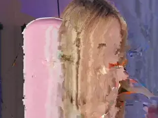 Shelly's Live Sex Cam Show