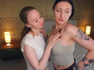 EasterAndEda's Live Sex Cam Show