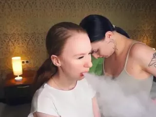 EasterAndEda's Live Sex Cam Show