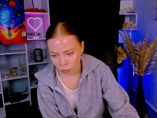 madam-ulis's Live Sex Cam Show
