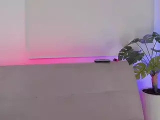 Cutie Riley's Live Sex Cam Show